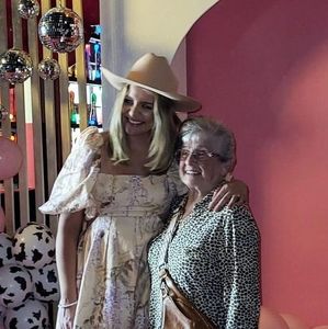 Meet your Posher, Donna